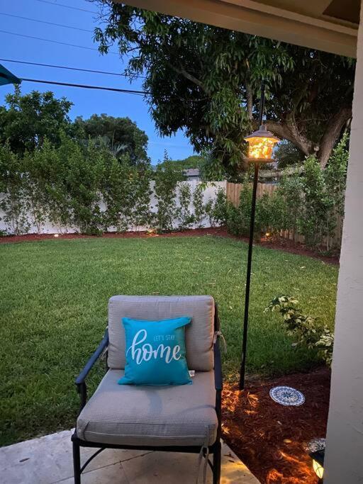 Spacious Home Near Downtown & The Beach Delray Beach Exterior photo